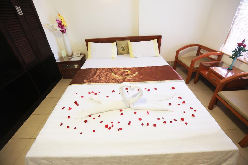Pylos Hotel Ho Chi Minh City Exterior photo